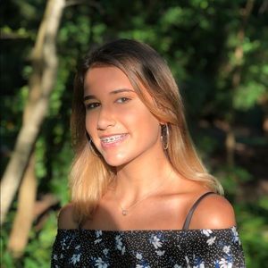 Meet your Posher, Alyssa